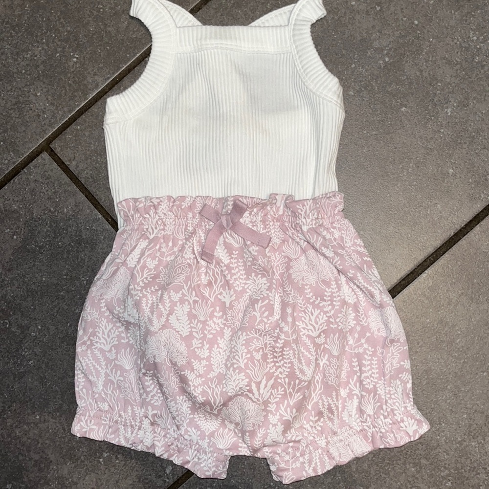 Nika Bloomer in Wysteria